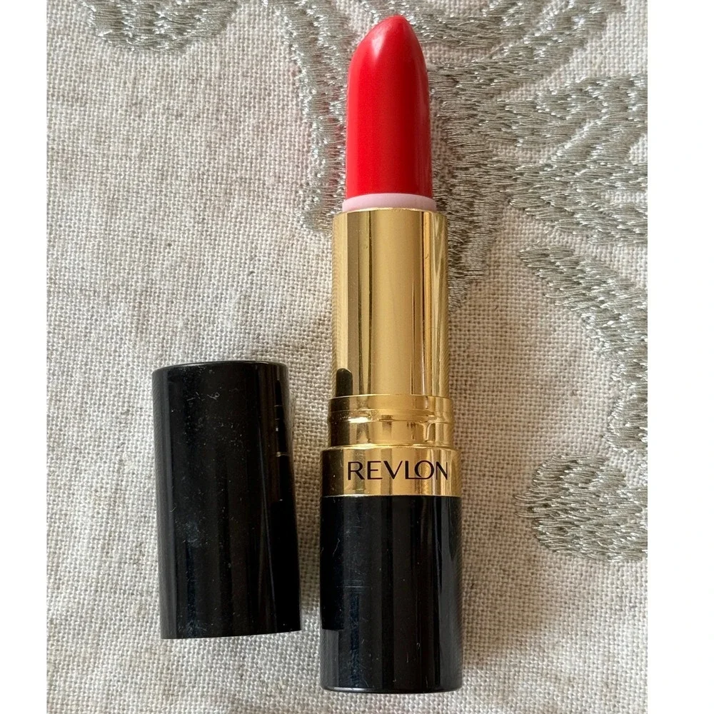 Revlon super lustrous